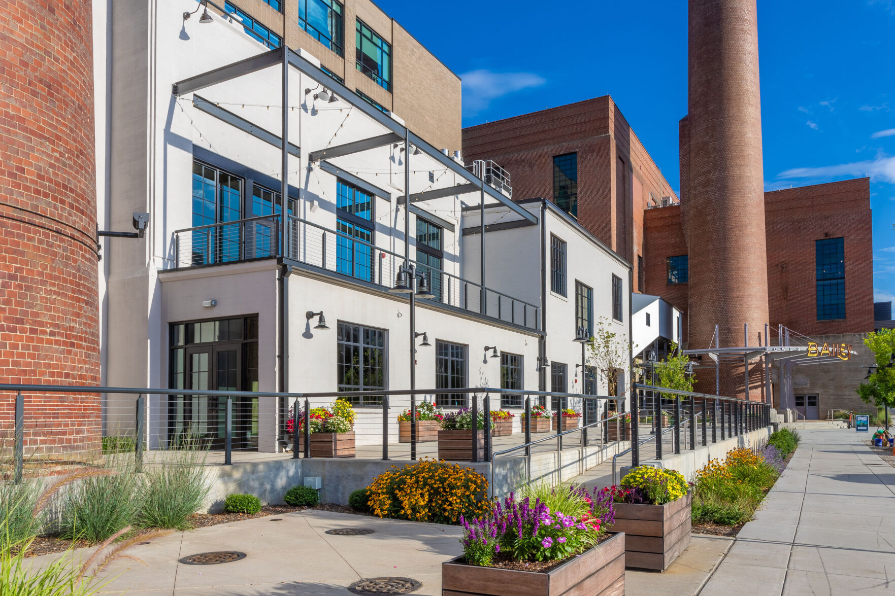 450 N Patterson Ave-Exteriors-17.jpg
